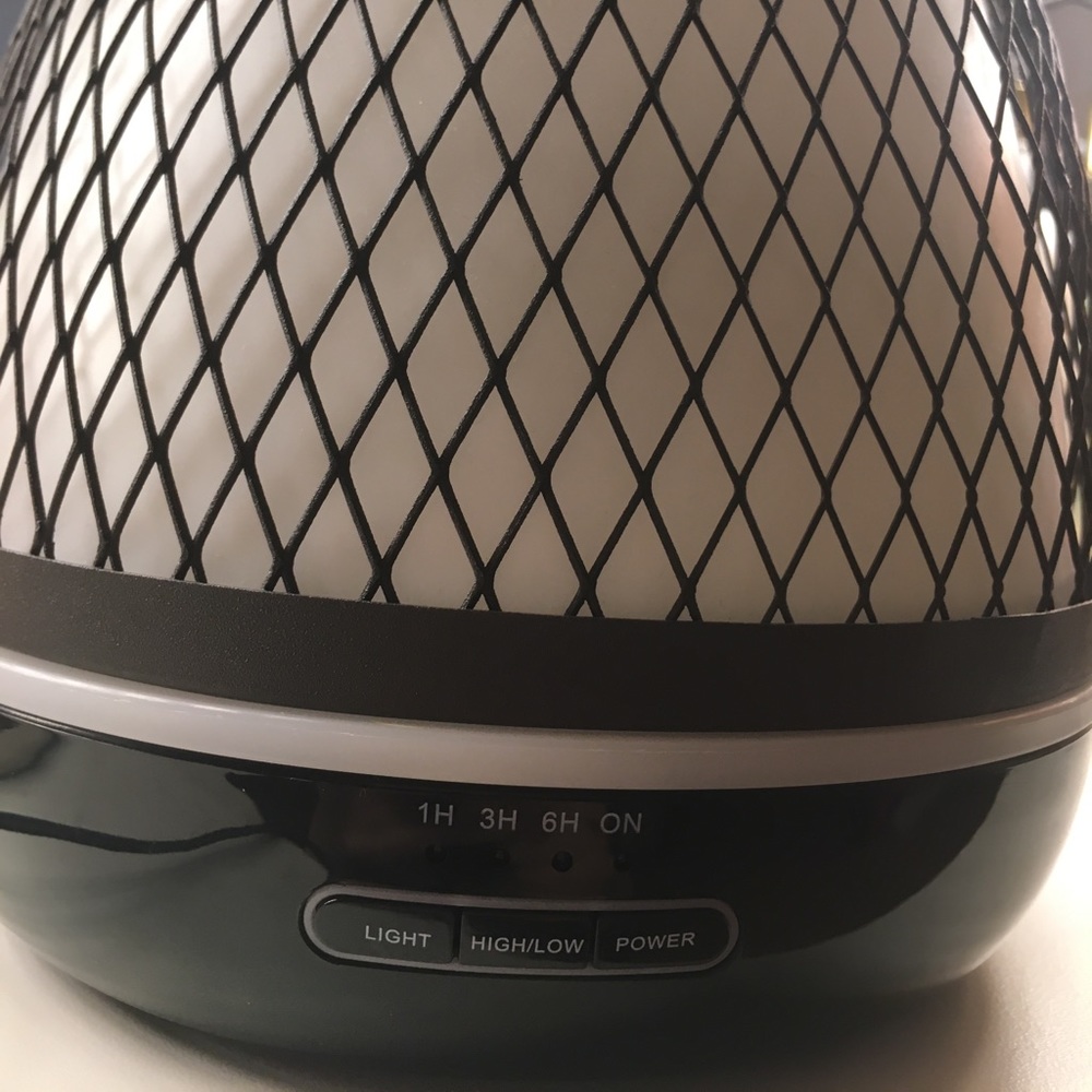Color changing oil diffuser - Picture 4 of 8